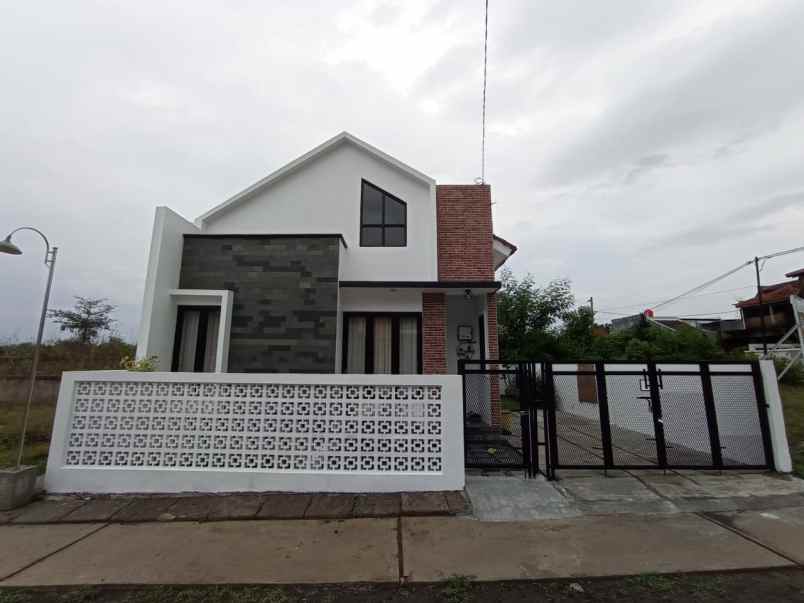 dijual rumah sraten trunuh klaten selatan