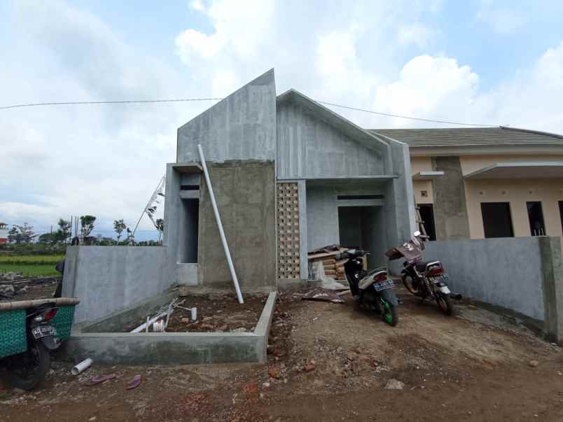 dijual rumah sraten trunuh klaten selatan