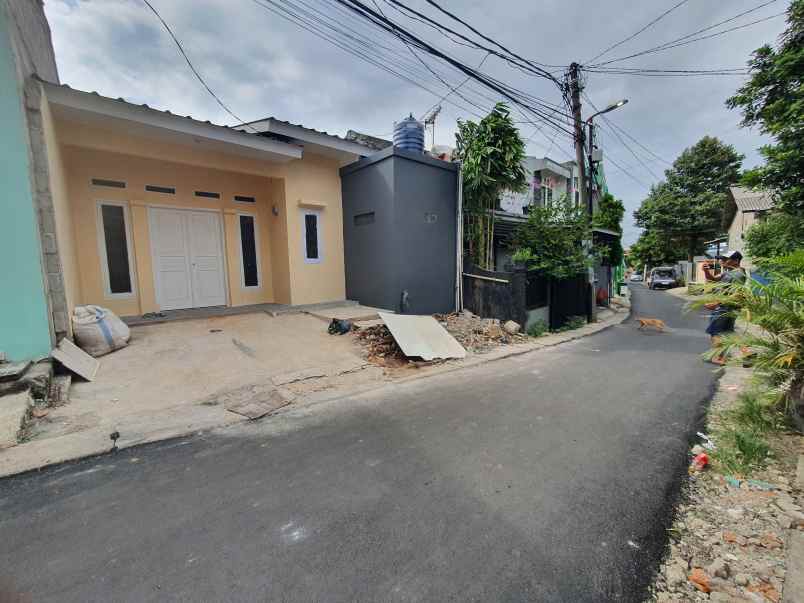 dijual rumah stasiun sudimara