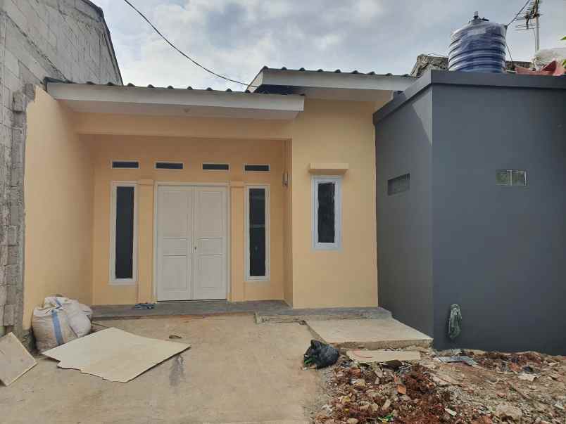 dijual rumah stasiun sudimara