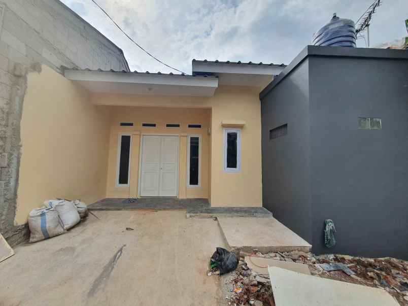 dijual rumah stasiun sudimara