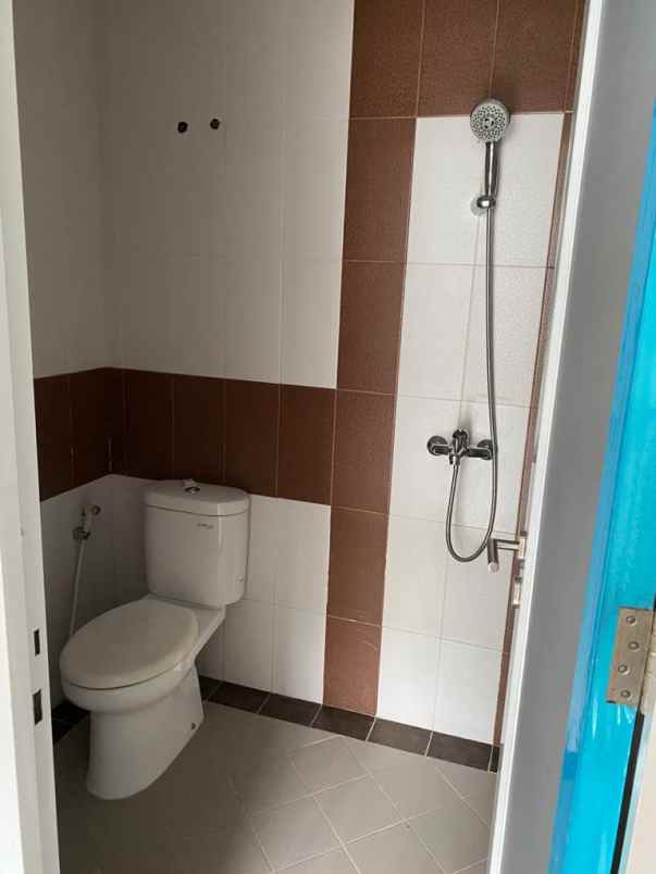 dijual rumah sukolilo dian regency 2