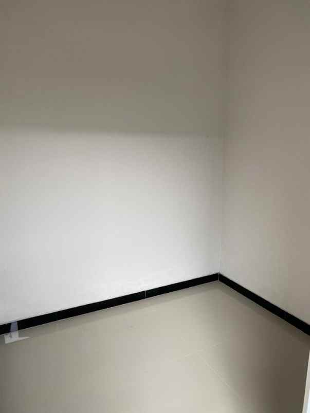 dijual rumah sukolilo dian regency 2