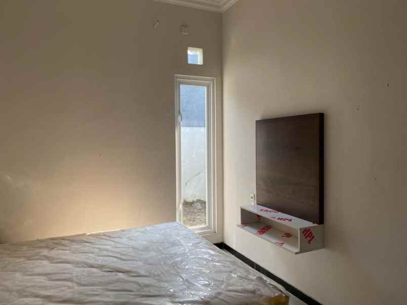 dijual rumah sukolilo dian regency 2