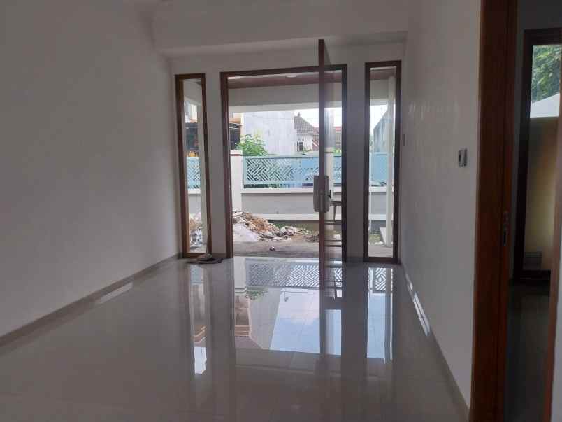 dijual rumah sulfat