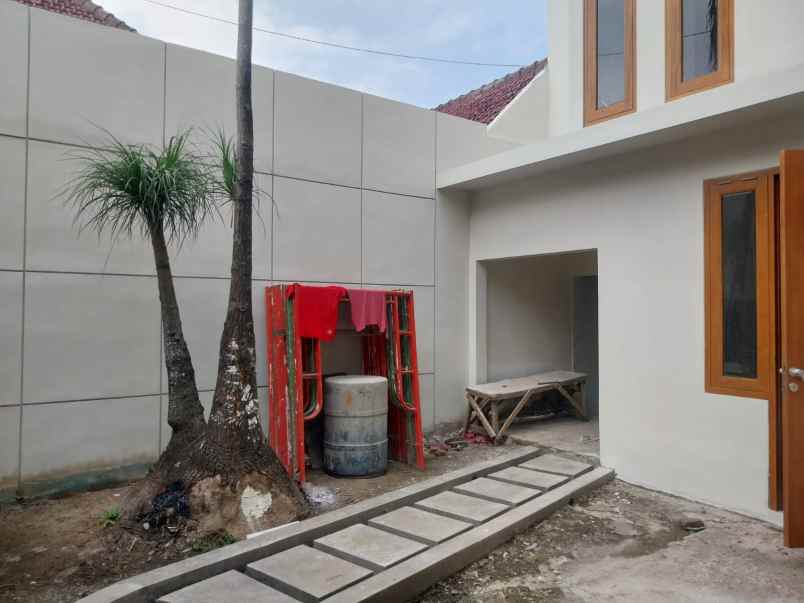 dijual rumah sulfat