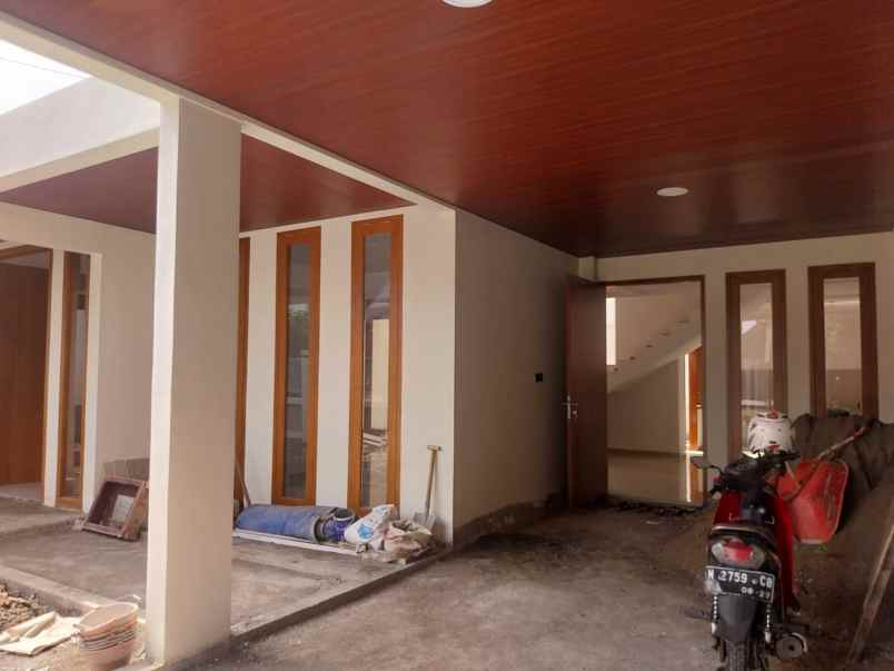 dijual rumah sulfat