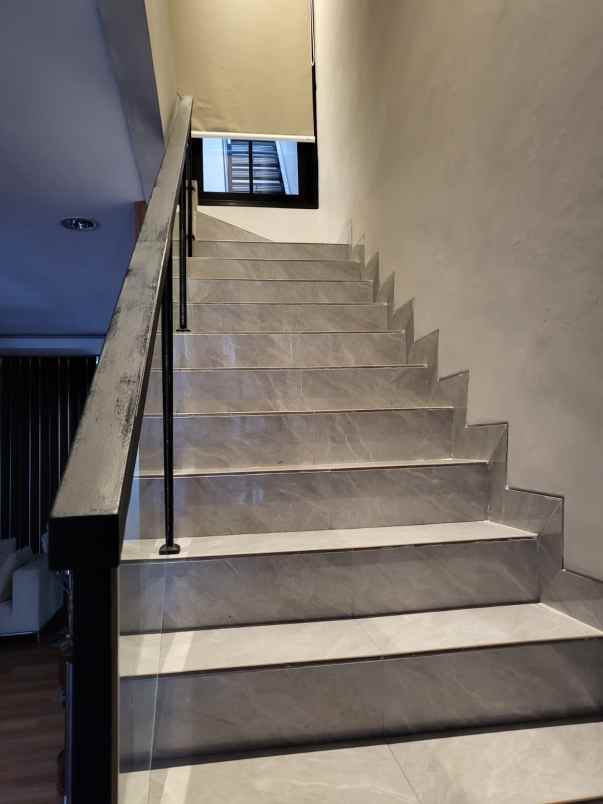 dijual rumah sunter agung