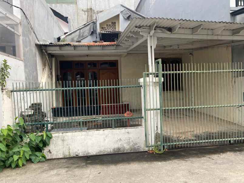 dijual rumah sunter paradise