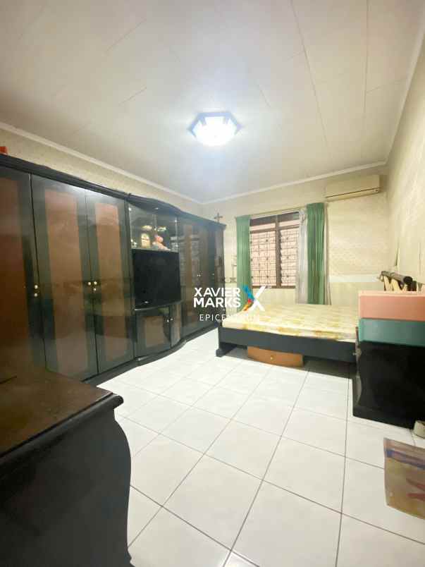 dijual rumah super miring di lebak kenjeran dekat merr