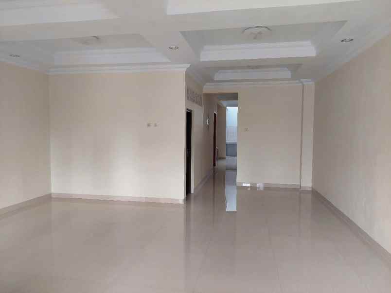 dijual rumah taman harapan baru