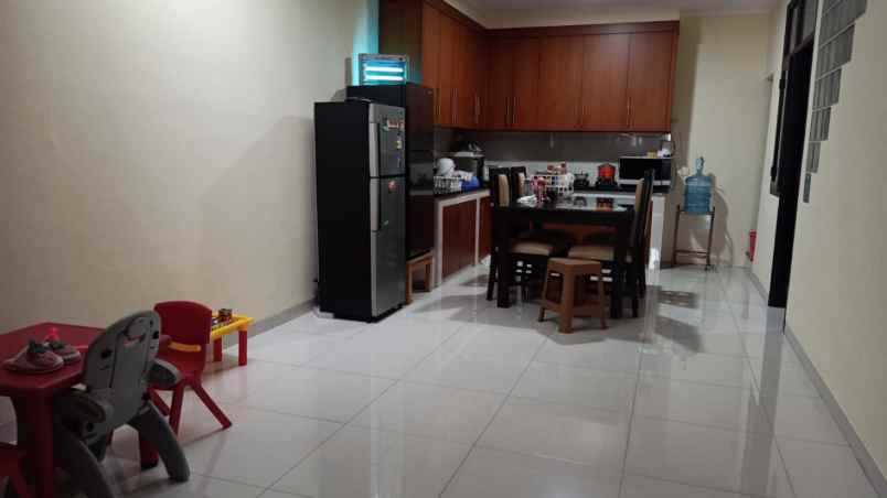 dijual rumah taman modern cakung