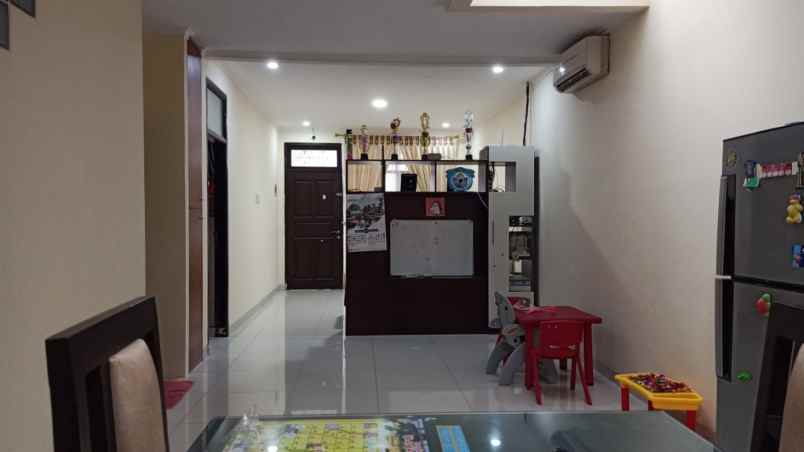 dijual rumah taman modern cakung