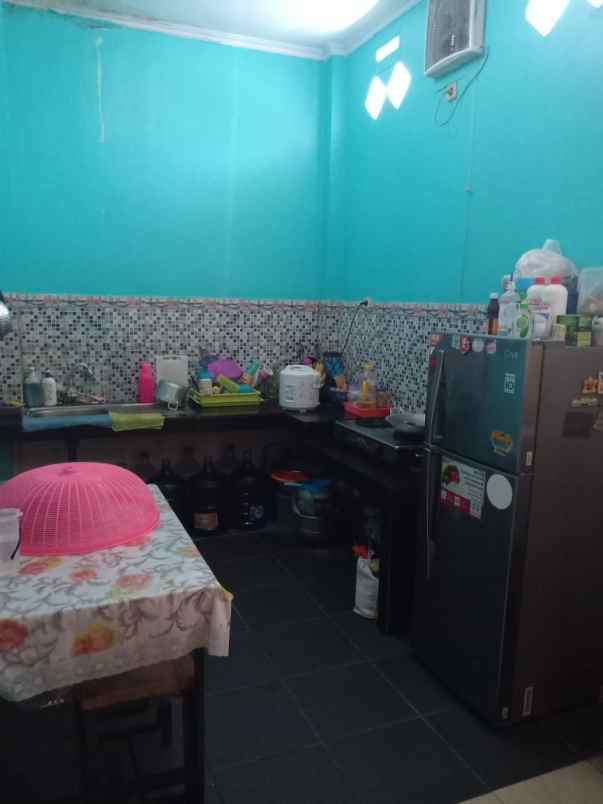 dijual rumah tamansari hills