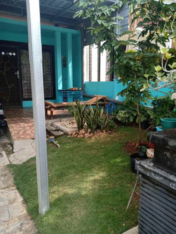 dijual rumah tamansari hills