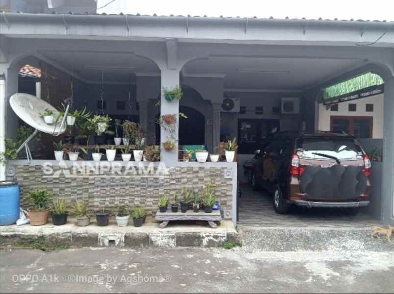 dijual rumah tanah baru