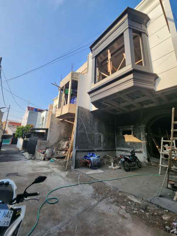 dijual rumah tanah baru beji depok