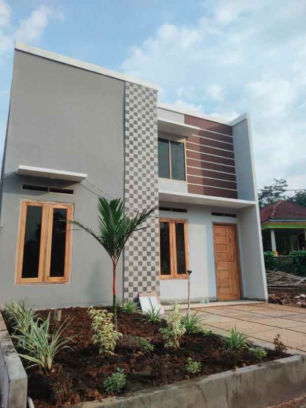 dijual rumah tenjo