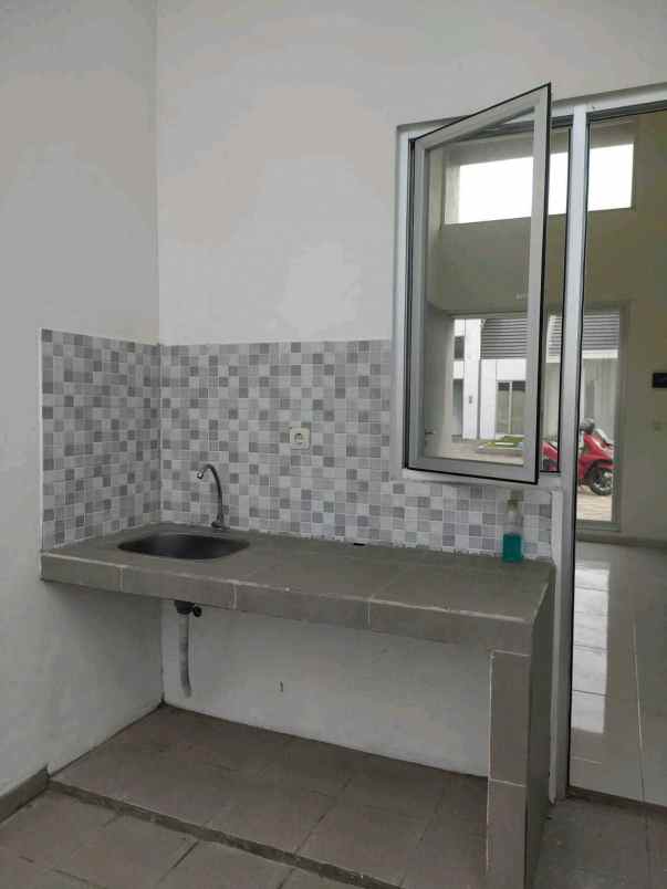 dijual rumah the cemandi