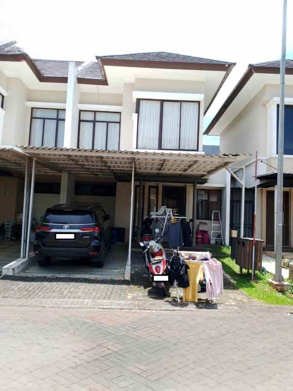 dijual rumah the eminent bsd cluster