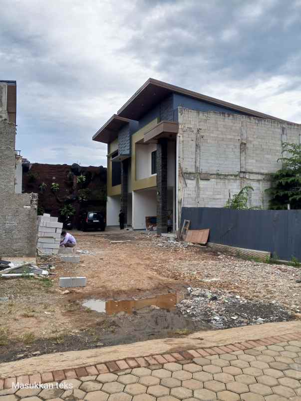 dijual rumah town house