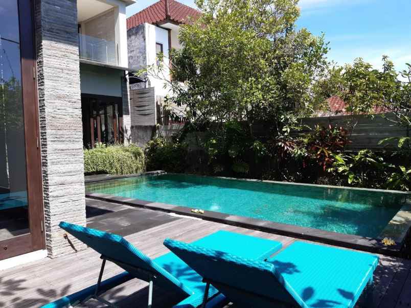 dijual rumah ungasan