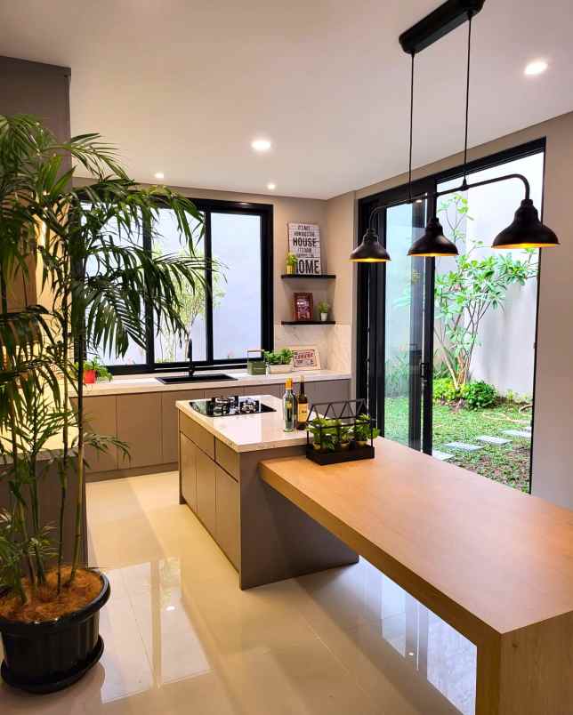 dijual rumah versailles residence bsd city