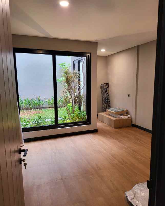 dijual rumah versailles residence bsd city