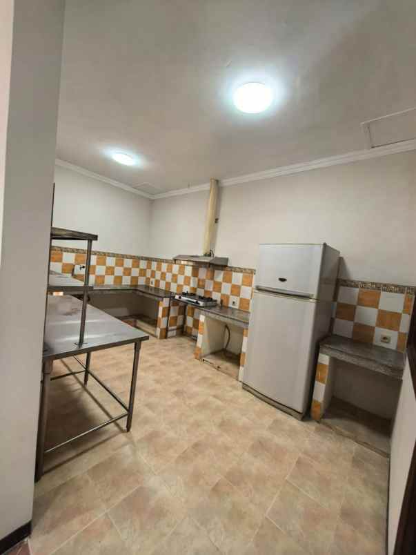 dijual rumah villa bukit mas monaco 1