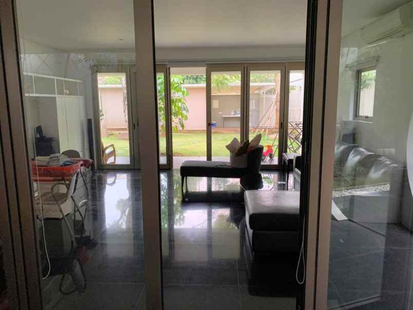 dijual rumah villa gading indah kelapa