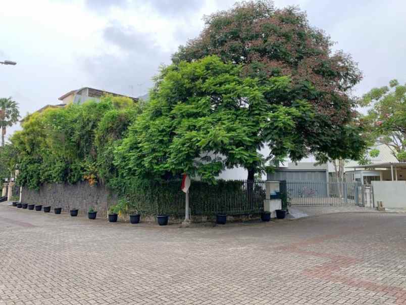dijual rumah villa gading indah kelapa