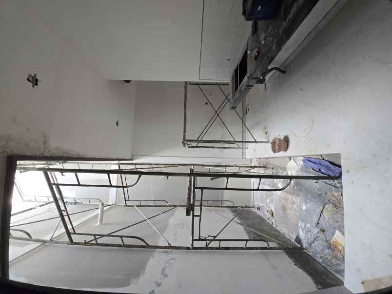 dijual rumah wisma mukti