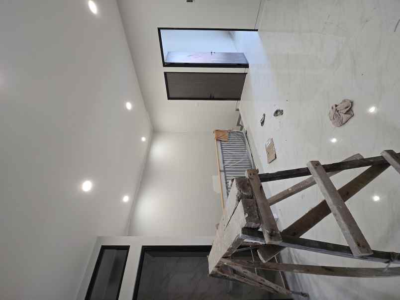 dijual rumah wisma mukti