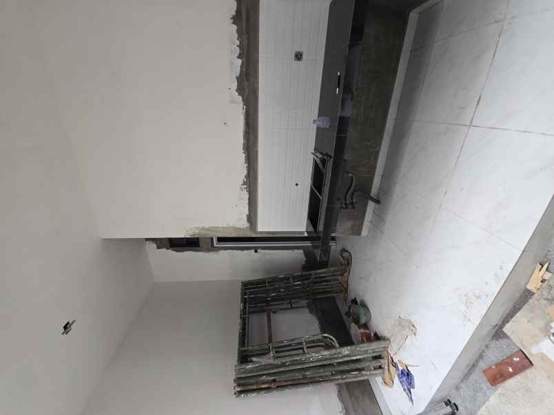 dijual rumah wisma mukti