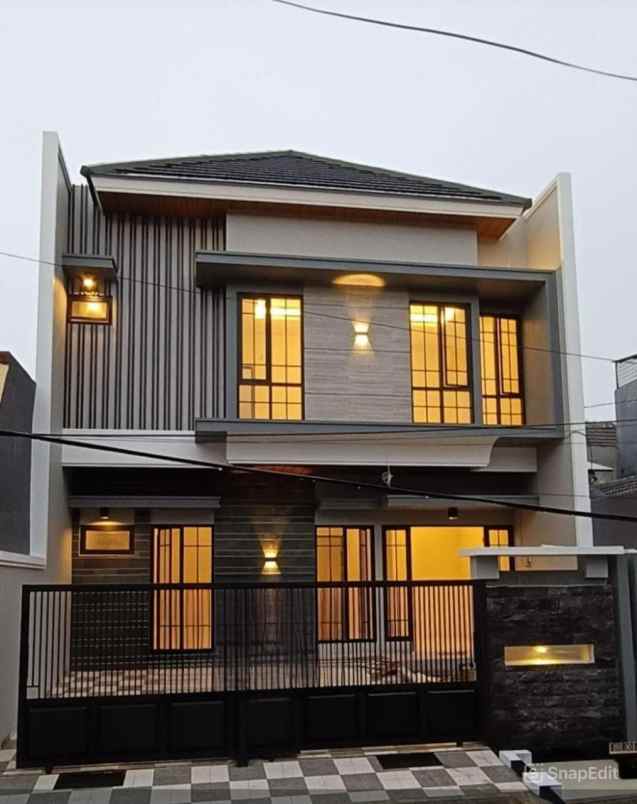 dijual rumah wisma permai