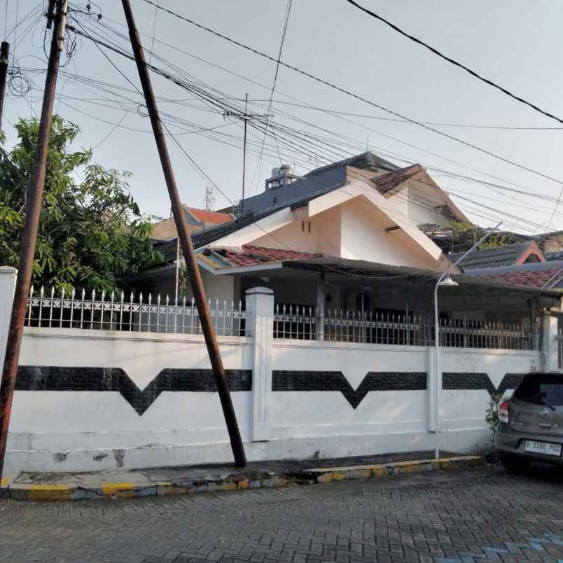 dijual rumah wisma permai