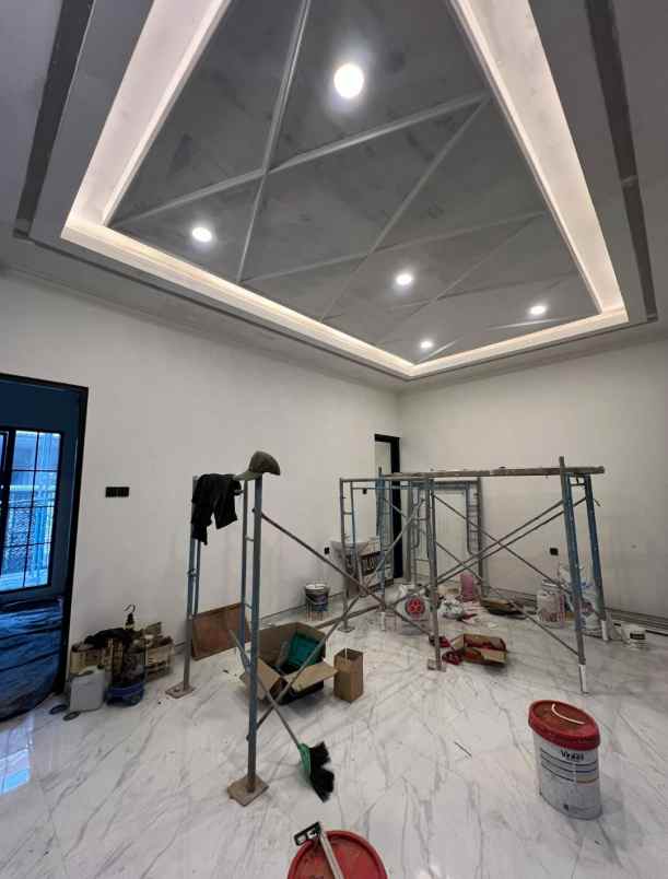 dijual rumah wisma permai