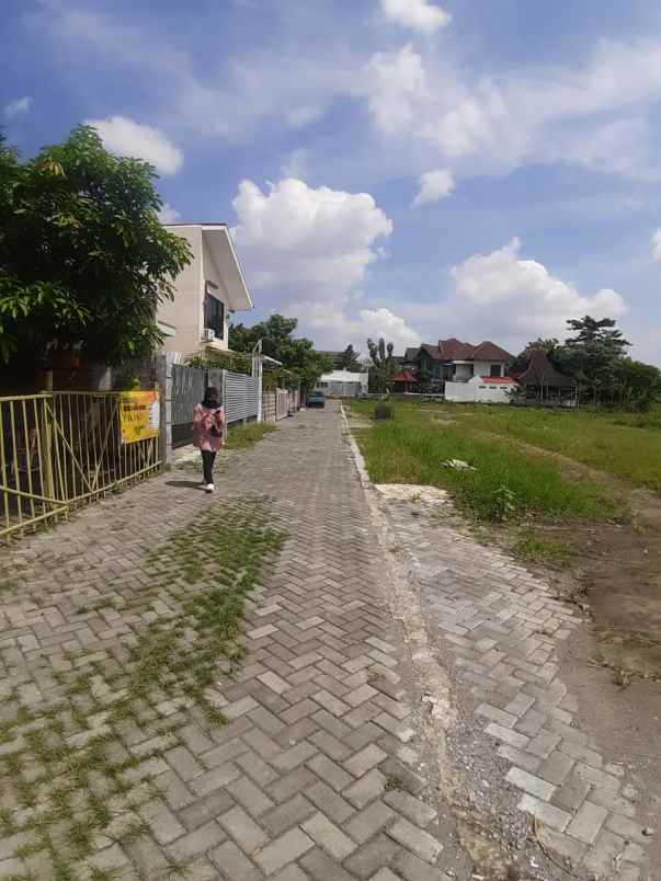 dijual tanah caturtunggal kec depok