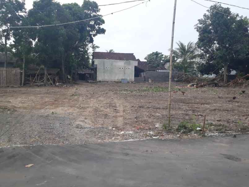 dijual tanah sanggrahan kec prambanan