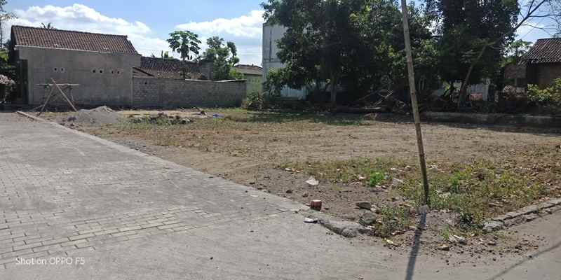 dijual tanah sanggrahan kec prambanan