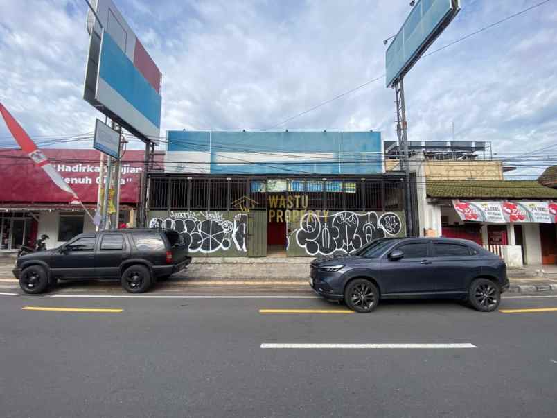 dijual tempat usaha parkiran luas di gedong kuning