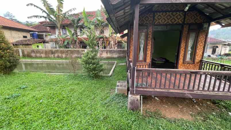 dijual villa ganjarsari