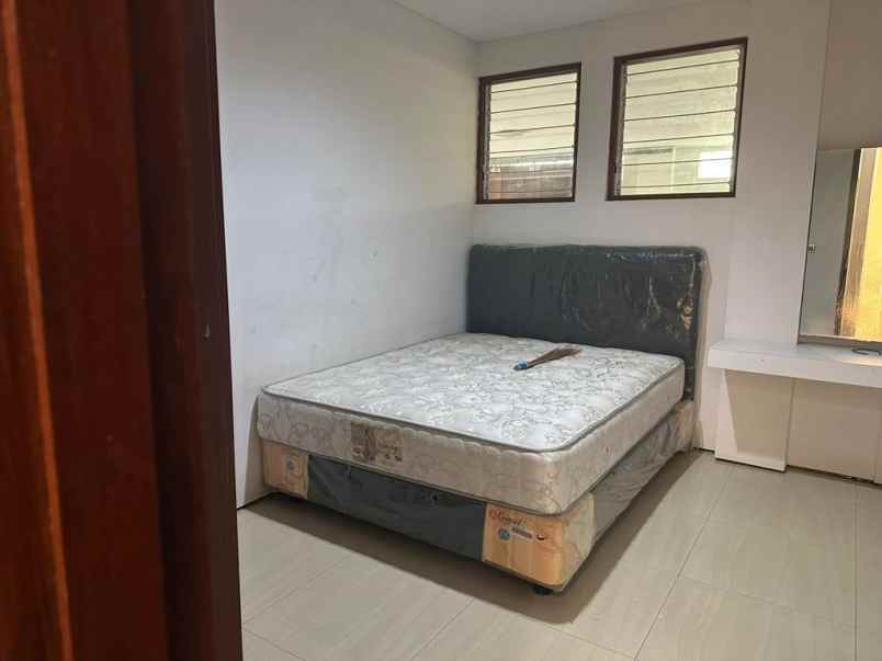 dijual villa kebo iwa