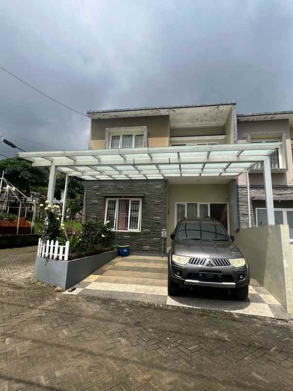 dijual villa perumahan d jagad land