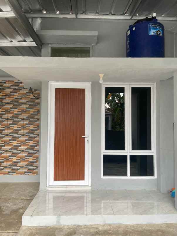 disewakan 1 rumah taman royal 3