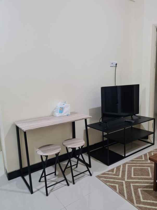 disewakan apartemen amor 2br lt 21 surabaya