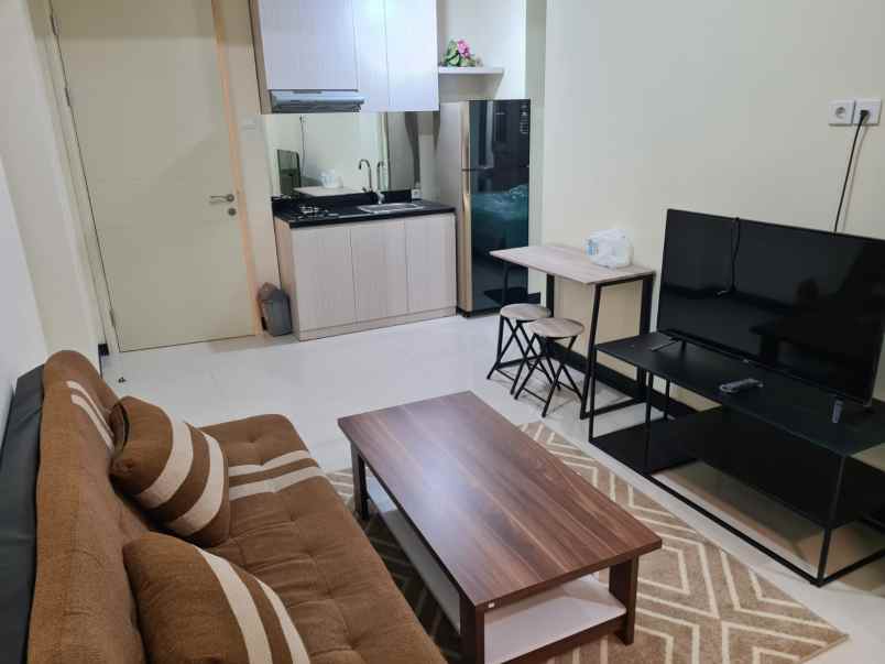 disewakan apartemen amor 2br lt 21 surabaya