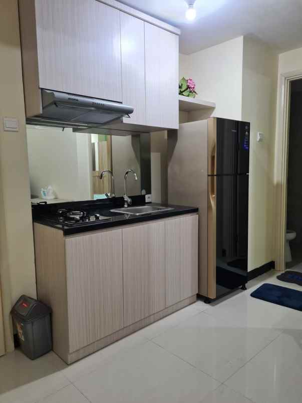 disewakan apartemen amor 2br lt 21 surabaya