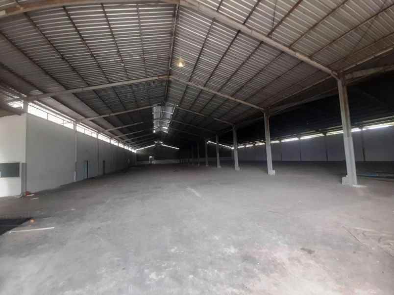 disewakan gudang di medan