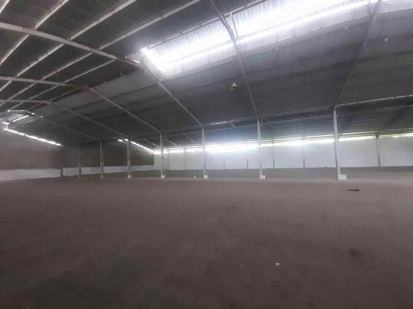 disewakan gudang di medan